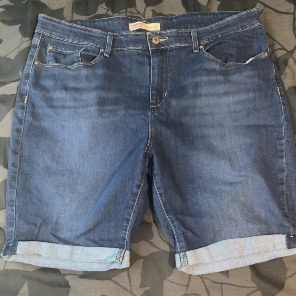 Levi’s Shorts